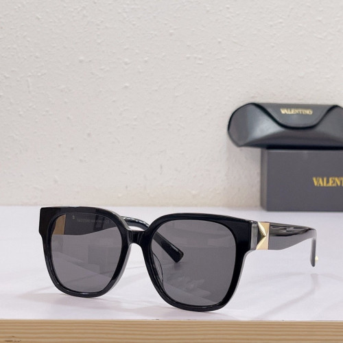 V Sunglasses AAAA-378