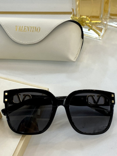 V Sunglasses AAAA-392