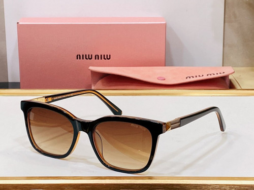 Miu Miu Sunglasses AAAA-288