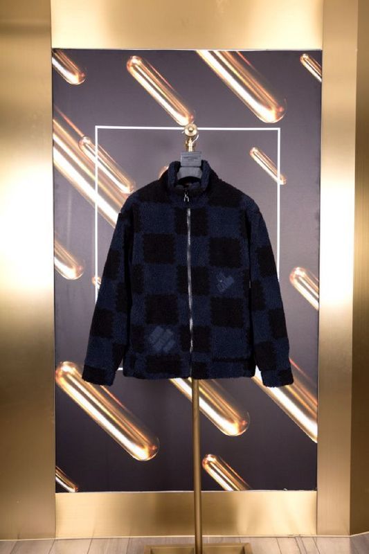 LV  Coat men-659