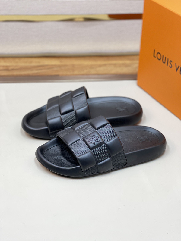 LV Sandals 1：1 Quality-515