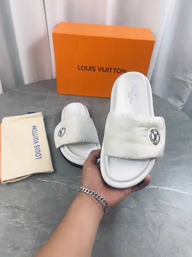 LV women Sandals 1：1 Quality-508