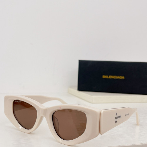 B Sunglasses AAAA-477