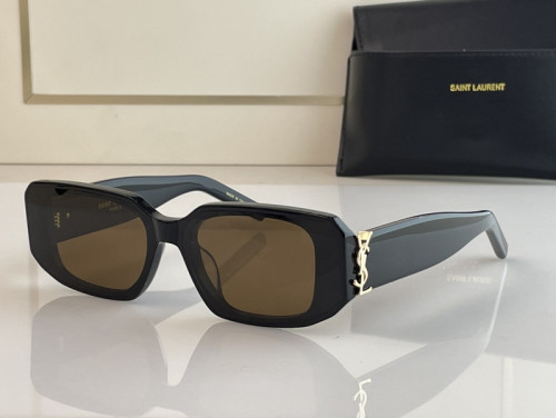 YL  Sunglasses AAAA-323