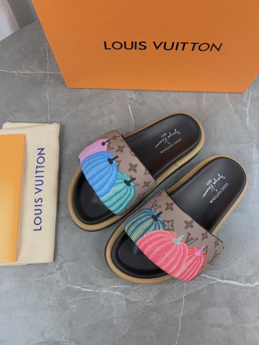 LV Sandals 1：1 Quality-546