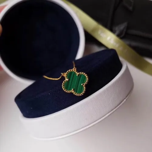 Van Cleef & Arpels Necklace-082