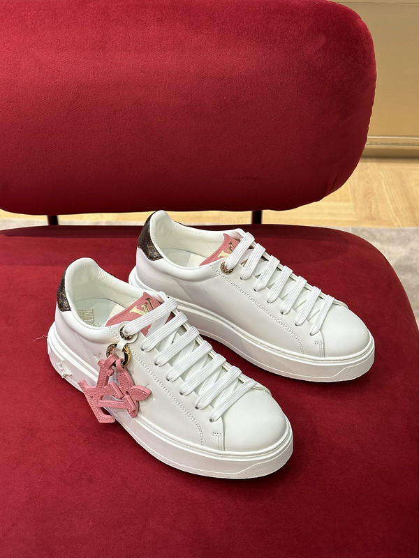 LV Women Shoes 1：1 Quality-911