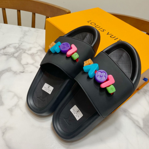 LV Sandals 1：1 Quality-635