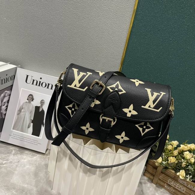 LV Hangbags AAA Women-998