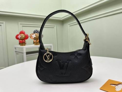 LV Hangbags AAA Women-960