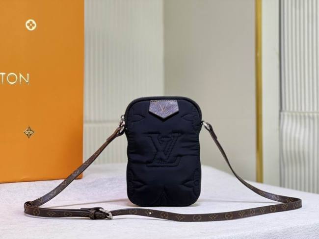 LV Hangbags AAA Women-910