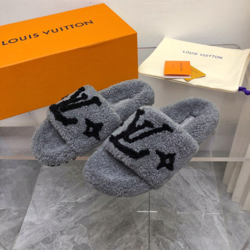 LV women Sandals 1：1 Quality-611