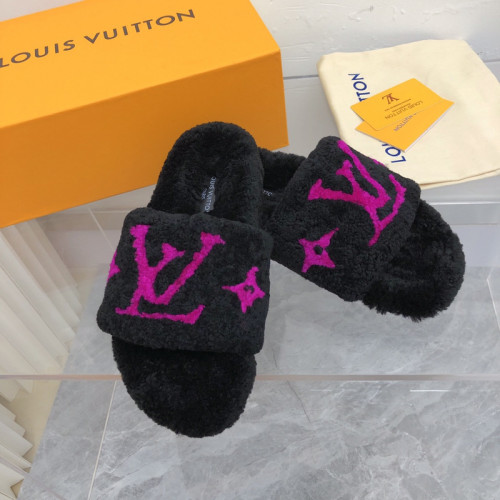 LV women Sandals 1：1 Quality-615