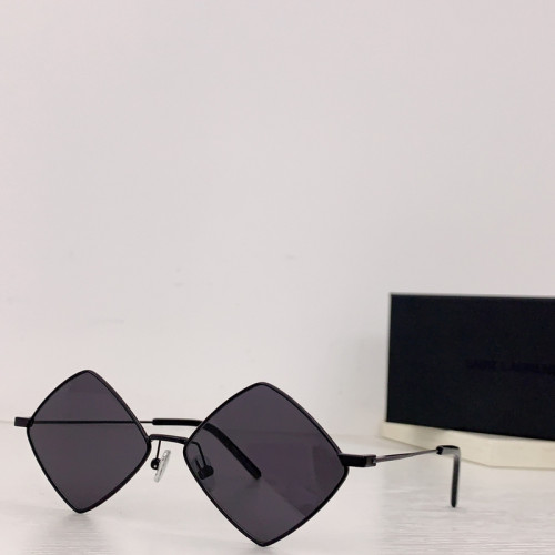 YL  Sunglasses AAAA-451