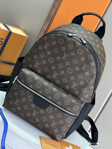 LV Backpack 1：1 Quality-040