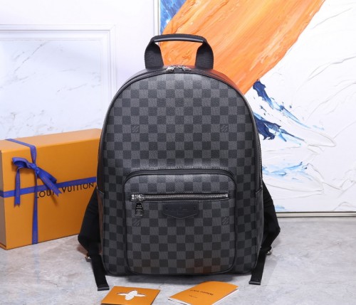 LV Backpack 1：1 Quality-074