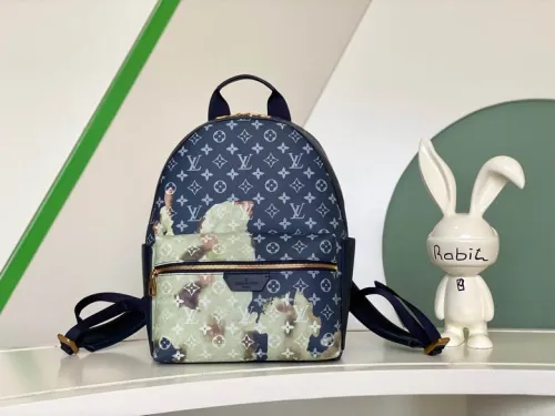 LV Backpack 1：1 Quality-042
