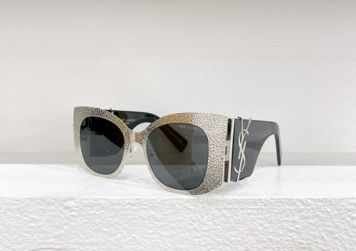 YL  Sunglasses AAAA-557