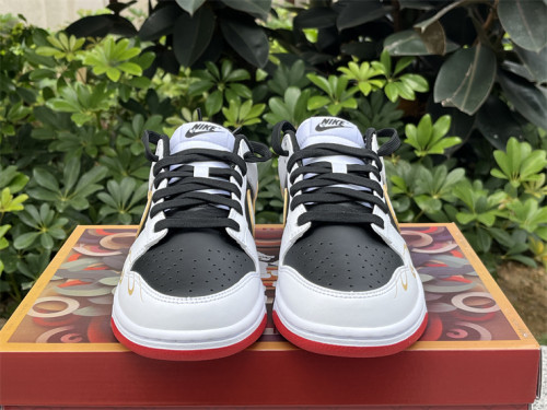 Authentic  Nike Dunk Low White Black Red