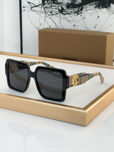 Burberry Sunglasses AAAA-2247