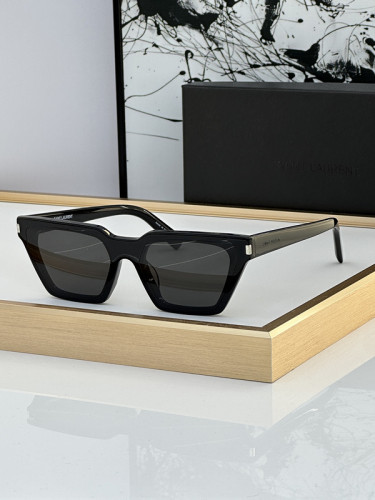 YL  Sunglasses AAAA-699