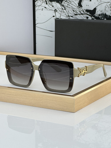 YL  Sunglasses AAAA-670