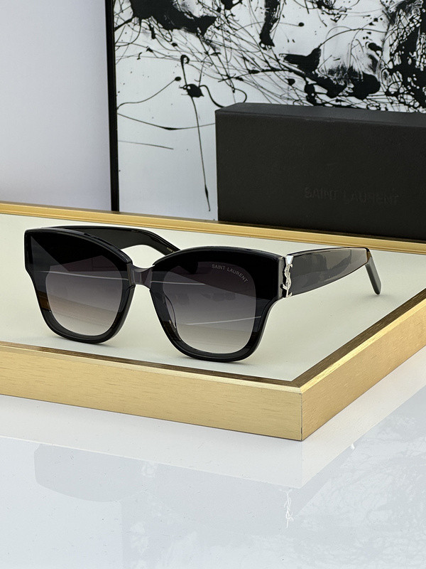 YL  Sunglasses AAAA-652