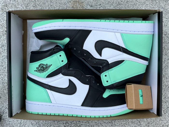 Authentic Air Jordan 1 High OG “Green Glow”