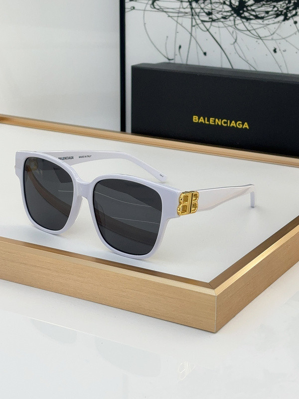 B Sunglasses AAAA-812