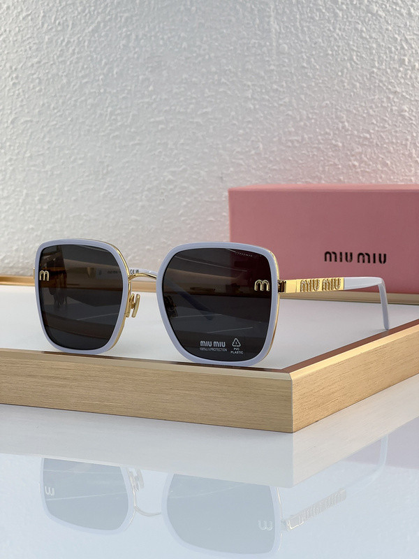 Miu Miu Sunglasses AAAA-901