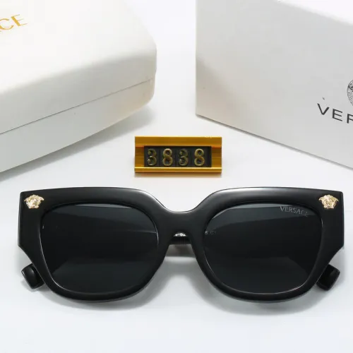 Versace Sunglasses AAA-652