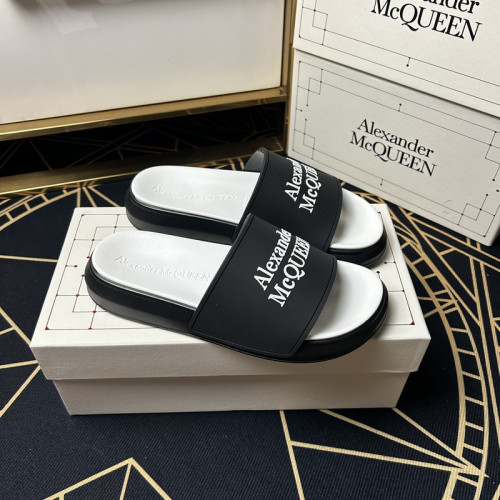 Alexander McQueen men slippers AAA-026