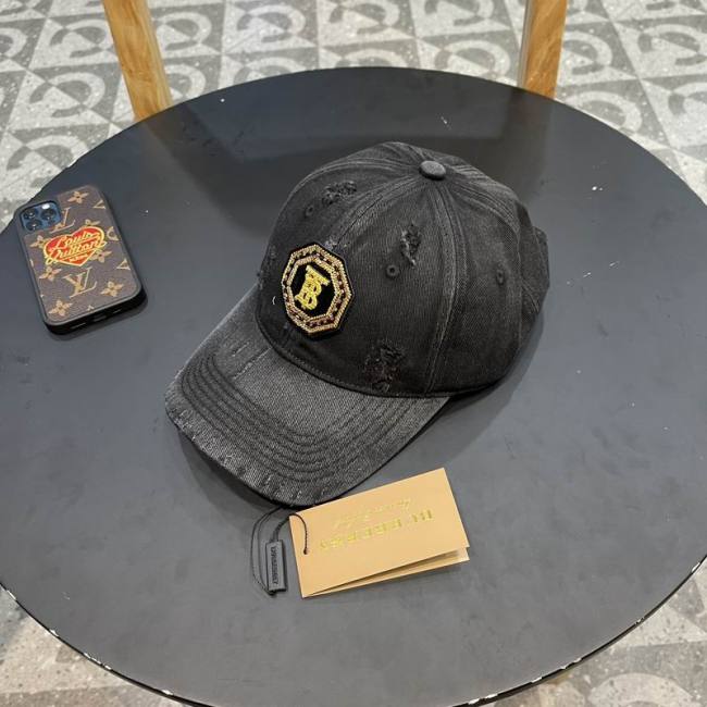 Burrerry Hats AAA-810