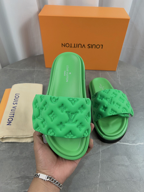 LV women Sandals 1：1 Quality-748