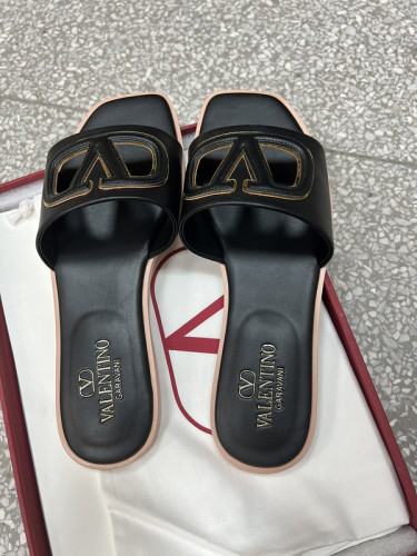 VT women slippers AAA-241