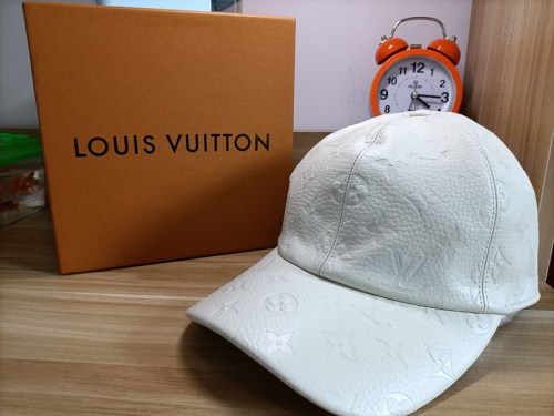 LV Hats AAA-992