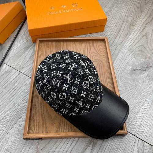 LV Hats AAA-572