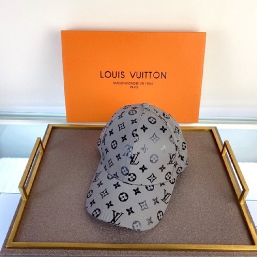 LV Hats AAA-089