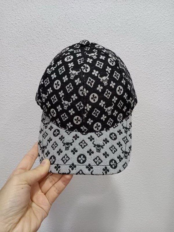 LV Hats AAA-234