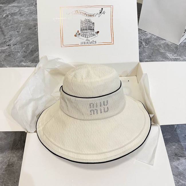 MIU MIU Bucket Hats AAA-367