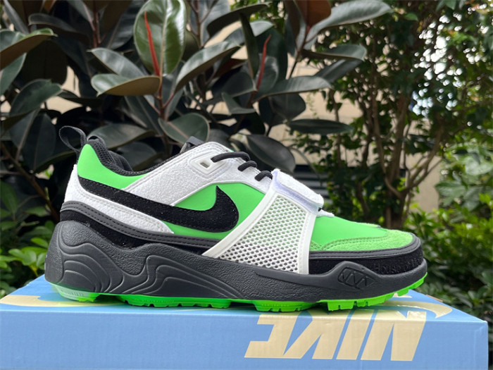 Authentic Travis Scott x Nike Zoom Field Jaxx  Fluorescent Green
