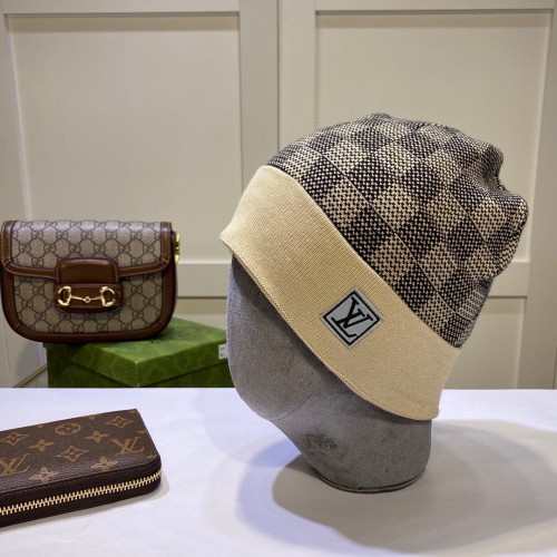 LV Hats AAA-1114