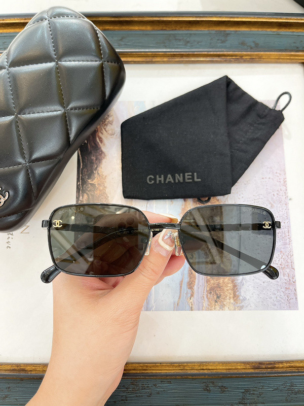 CHNL Sunglasses AAAA-4404