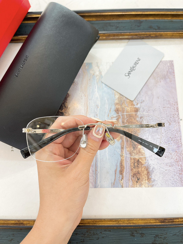 YL  Sunglasses AAAA-937