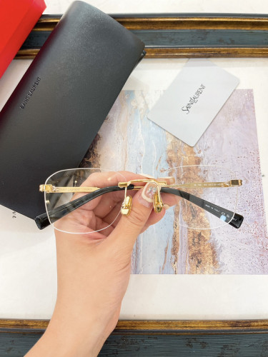 YL  Sunglasses AAAA-936
