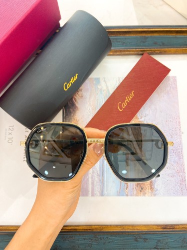 Cartier Sunglasses AAAA-7899