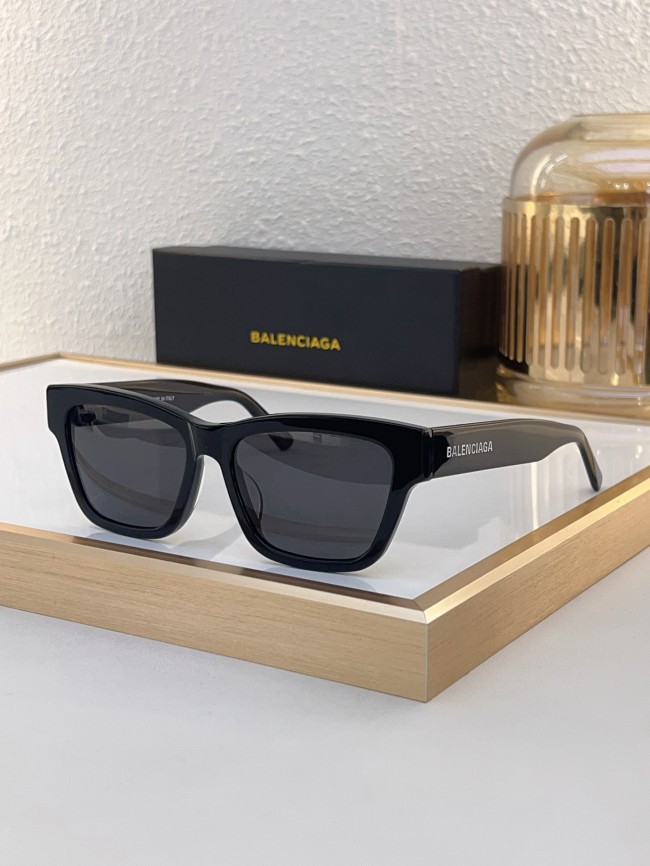 B Sunglasses AAAA-1074