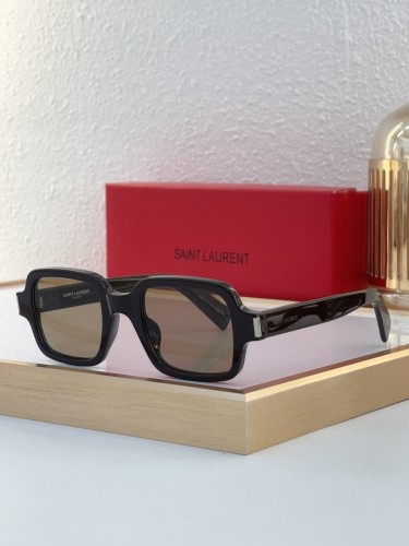 YL  Sunglasses AAAA-1004