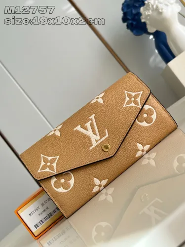 Super Perfect LV Wallet-782