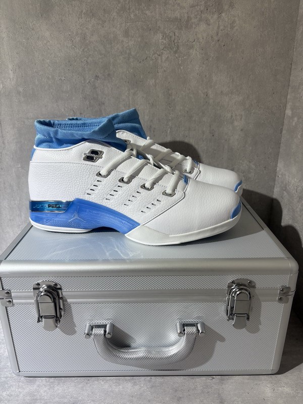 Authentic Air Jordan 17 Low “University Blue”  (with suitcase)